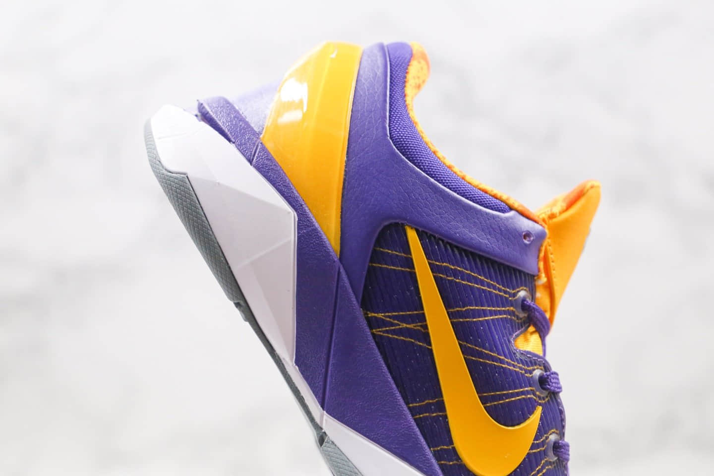 耐克Nike Zoom Kobe VII纯原版本科比7代黄紫色鸳鸯配色实战篮球鞋内置真实碳板支持实战 货号：488371-501
