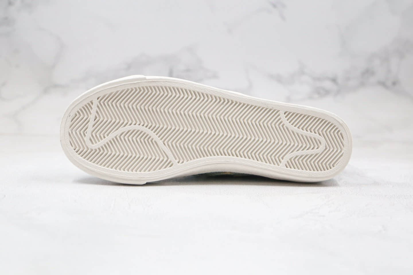 耐克Nike Blazer Mid x Levi's Strauss李维斯联名款纯原版本低帮开拓者破洞牛仔丹宁原鞋开模一比一打造 货号：905345-403