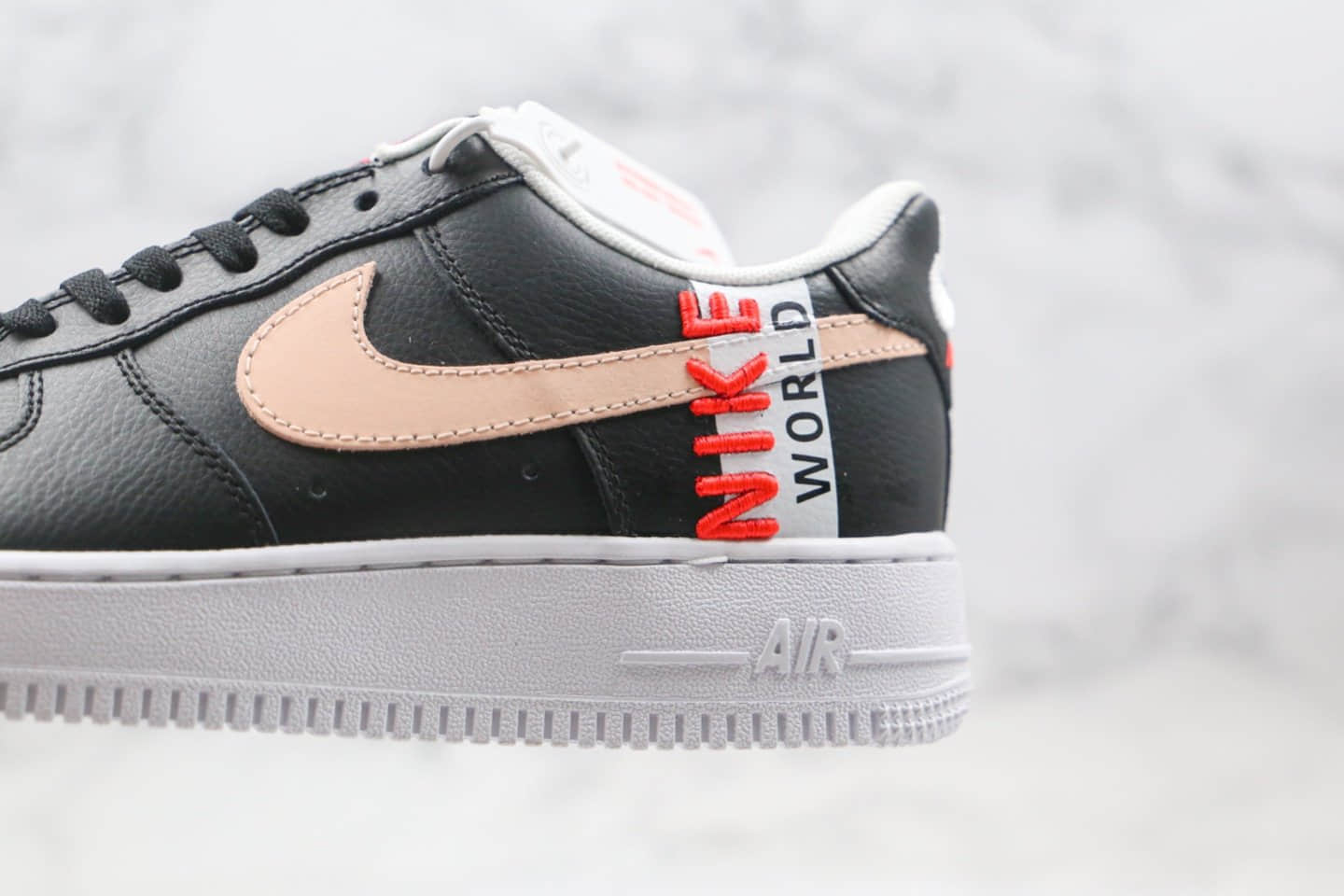 耐克Nike Air Force 1 “Worldwide”纯原版本空军一号低帮板鞋地球日主题黑粉红色原档案数据开发 货号：CN8536-001