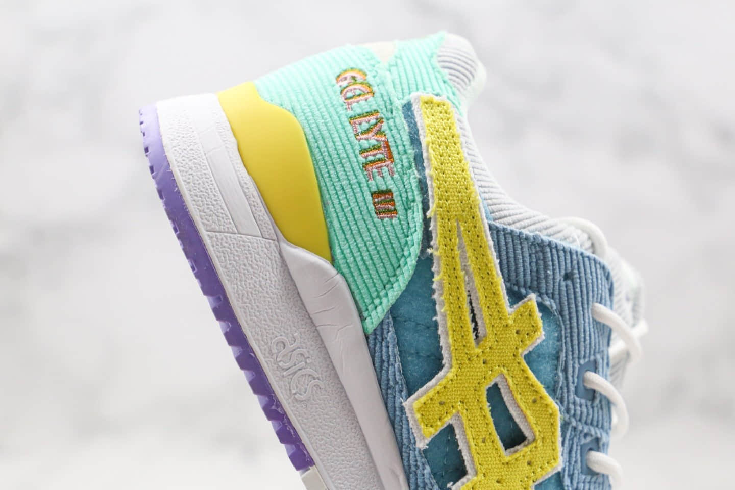 亚瑟士Asics Gel Lyte III x Sean Wotherspoon x atmos纯原版本三方联名款灯芯绒彩虹鸳鸯配色原盒原标 货号：1203A019-000