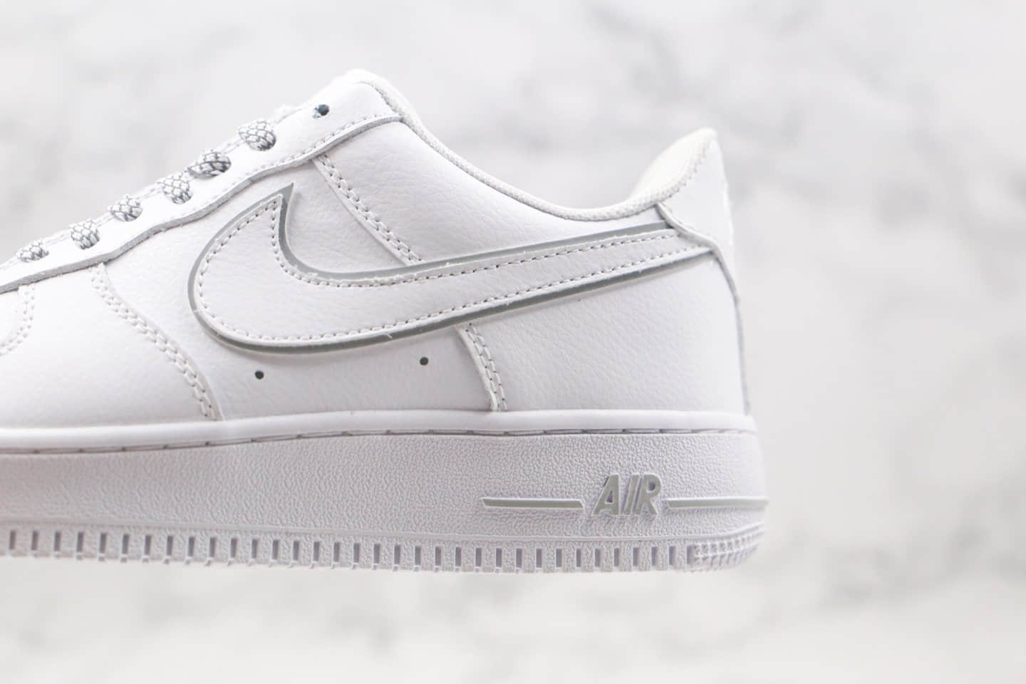 耐克Nike Air Force 1 Low x Kith联名款纯原版本低帮3M满天星白灰色板鞋内置全掌气垫 货号：CR7792-022