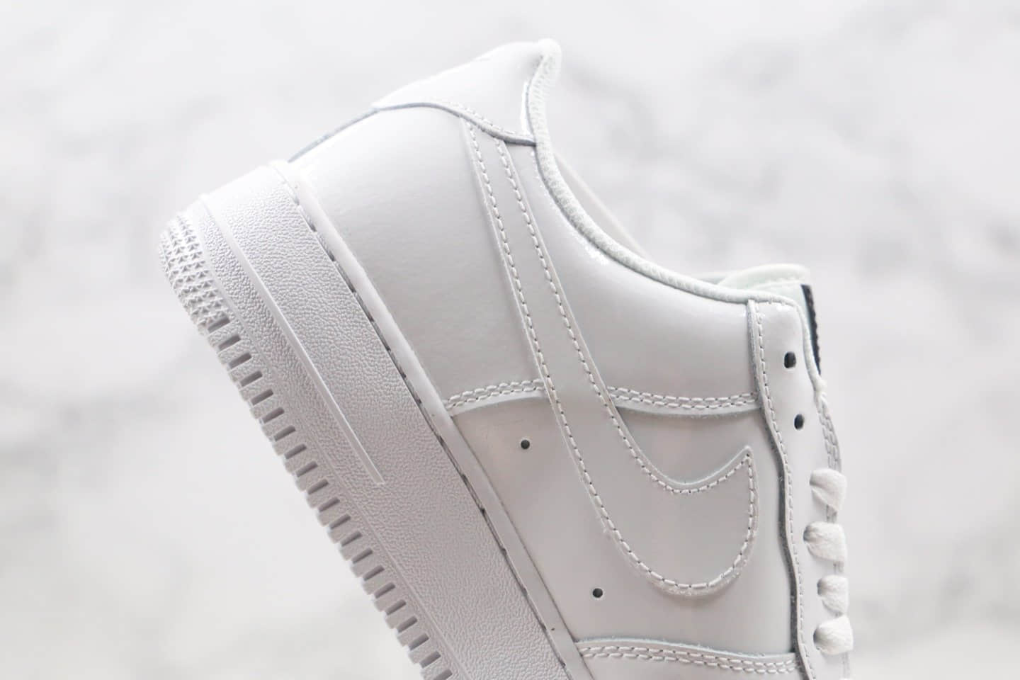 耐克Nike air force 1 Lux All-Star White纯原版本低帮空军一号漆皮白黑色板鞋原档案数据开发 货号：898889-100