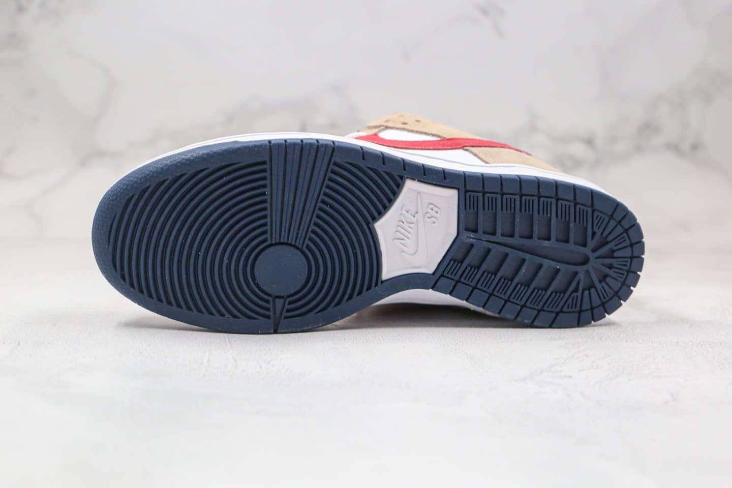耐克Nike SB Dunk Low Pro纯原版本低帮SB板鞋卡其白红色原楦原纸版开发 货号：BQ6817-201
