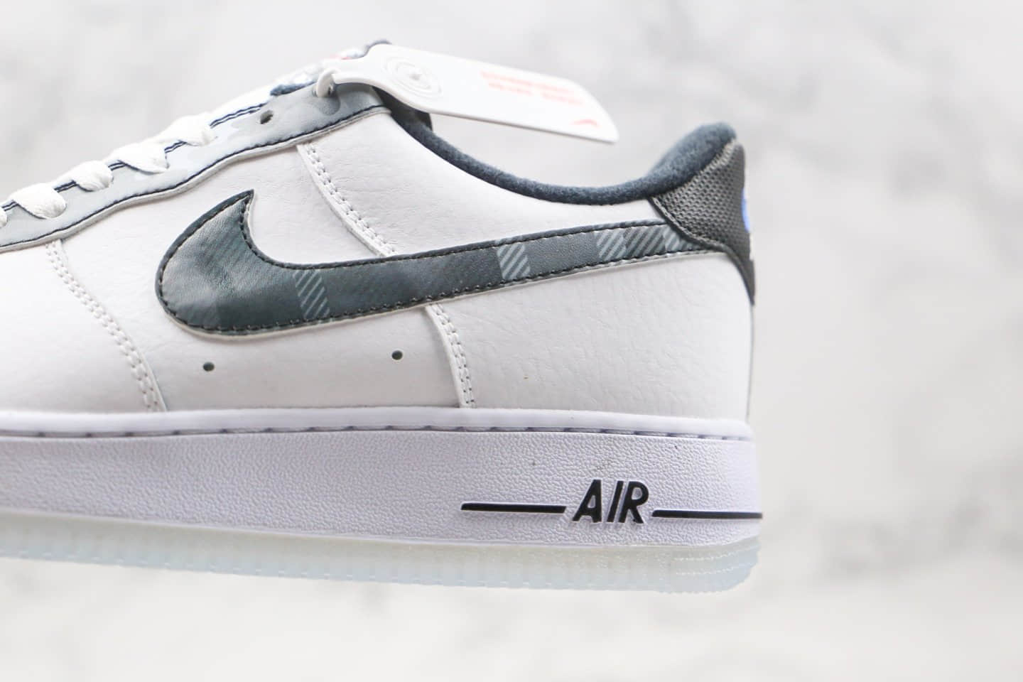 耐克Nike Air Force 1 '07 Grey Black纯原版本低帮空军一号迷彩格子白灰黑色拼接板鞋内置全掌Sole气垫 货号：DB1997-100