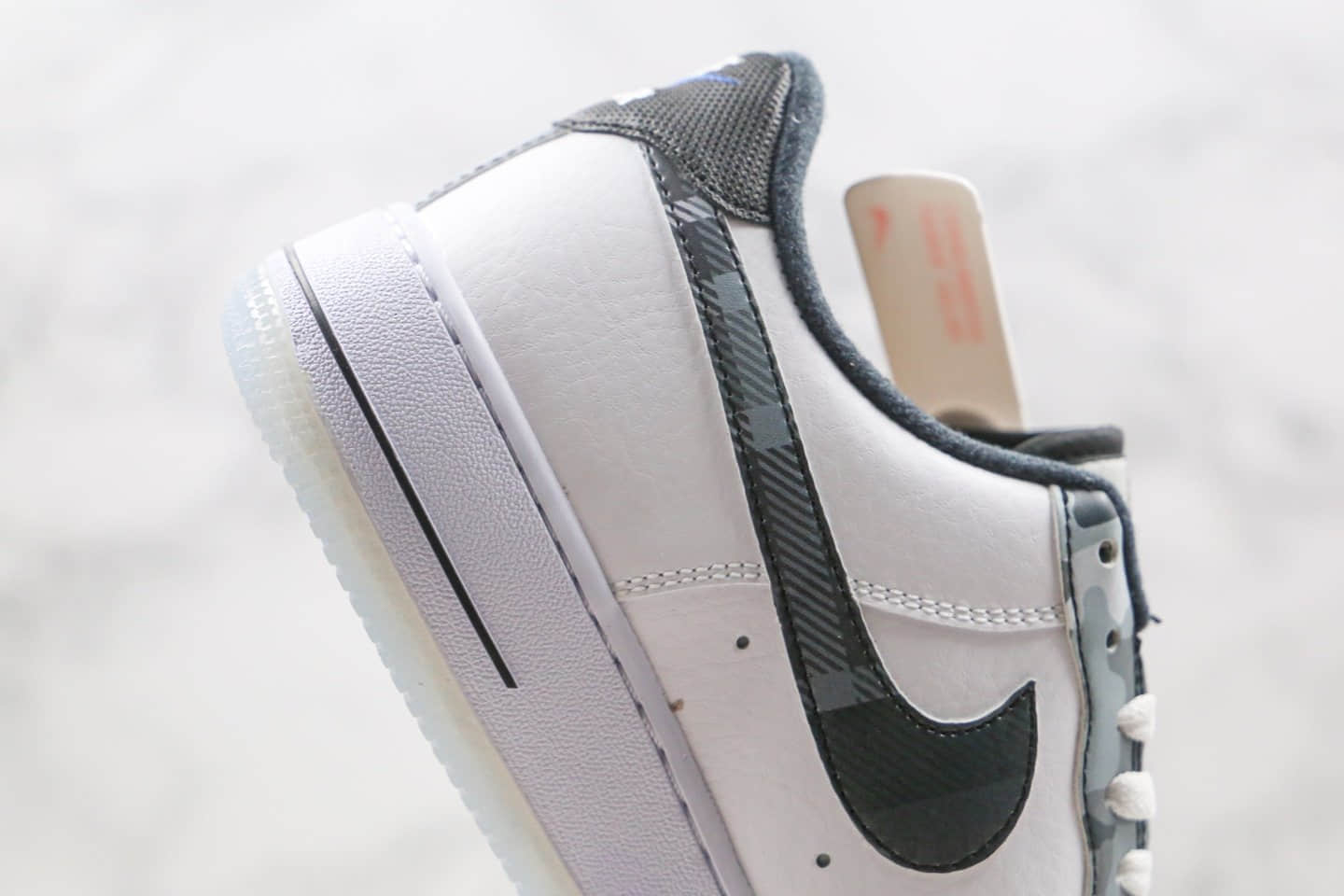 耐克Nike Air Force 1 '07 Grey Black纯原版本低帮空军一号迷彩格子白灰黑色拼接板鞋内置全掌Sole气垫 货号：DB1997-100