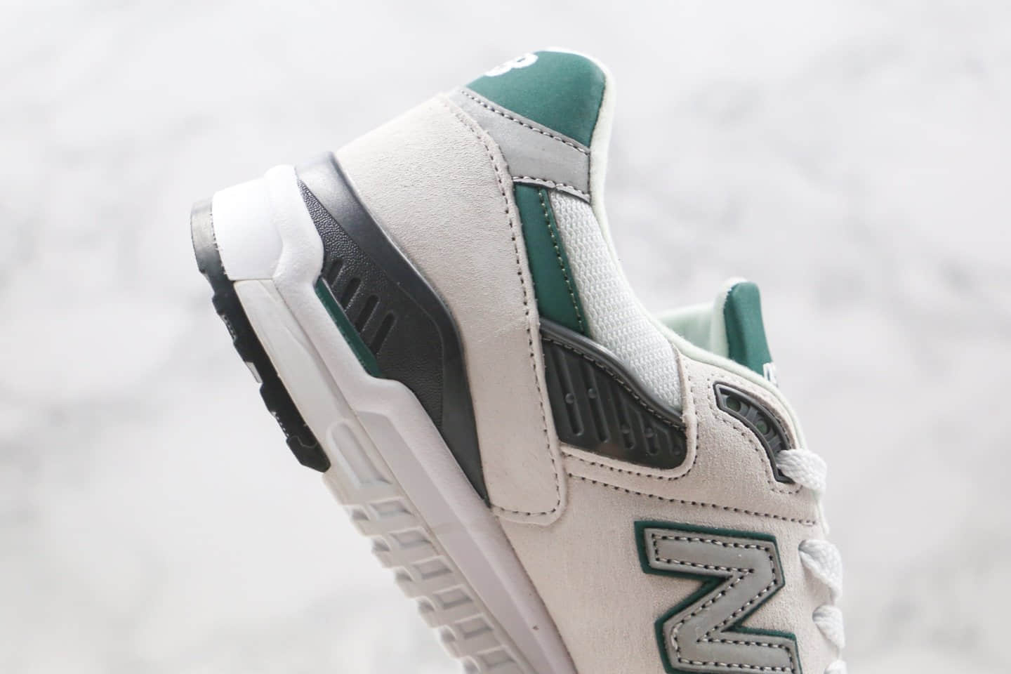 新百伦New Balance 998纯原版本复古慢跑鞋NB998白绿色原盒原标原档案数据开发 货号：M998XAD