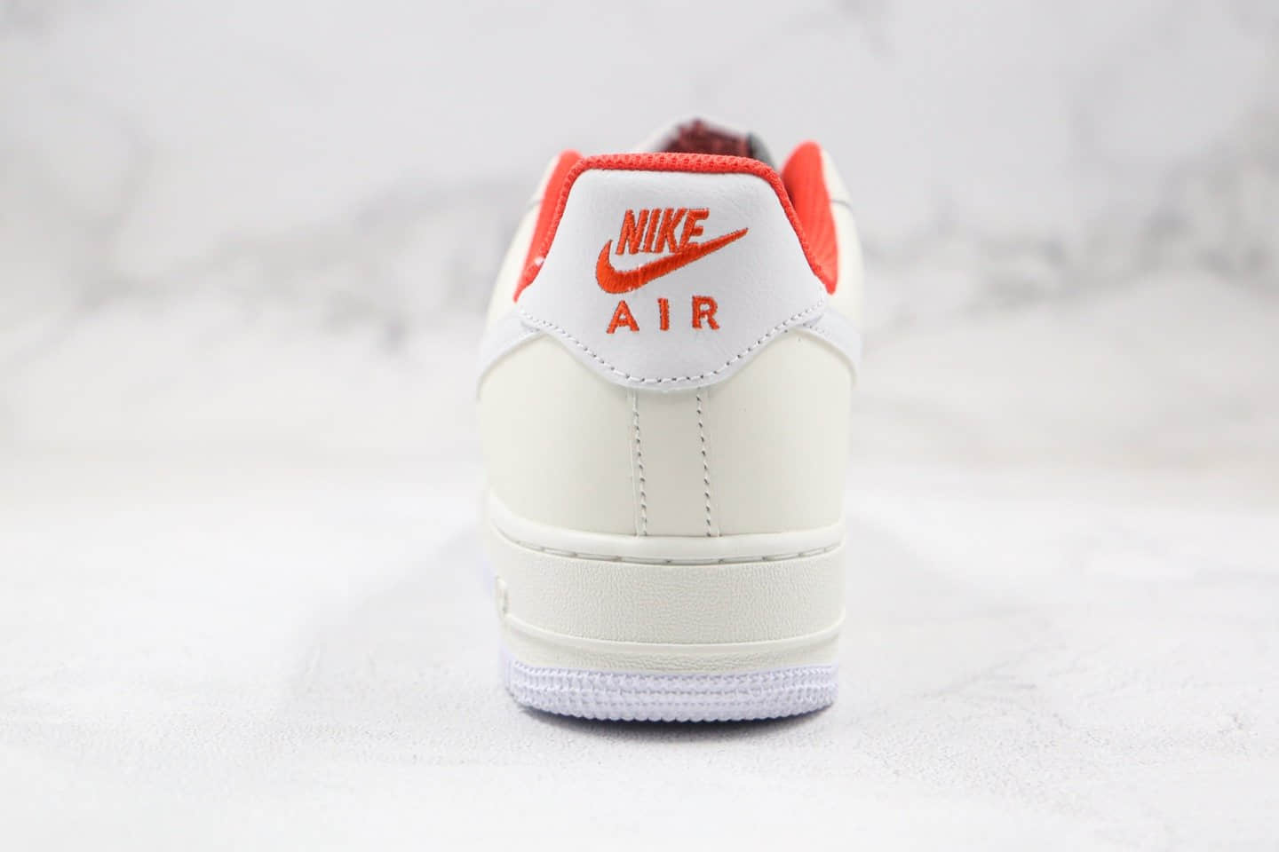 耐克Nike Air Force1 LOW'07纯原版本低帮空军一号灰红鸽子板鞋内置全掌Sole气垫 货号：CT3427-900