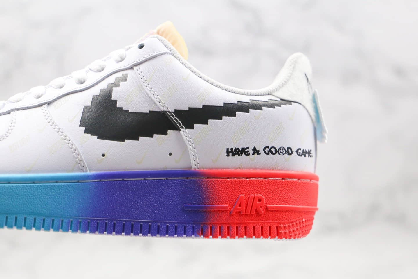 耐克Nike Air force 1纯原版本低帮空军一号电玩系列板鞋英雄联名皮肤白彩虹色原档案数据开发 货号：318155-113