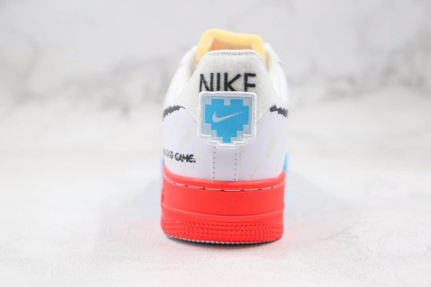 耐克Nike Air force 1纯原版本低帮空军一号电玩系列板鞋英雄联名皮肤白彩虹色原档案数据开发 货号：318155-113