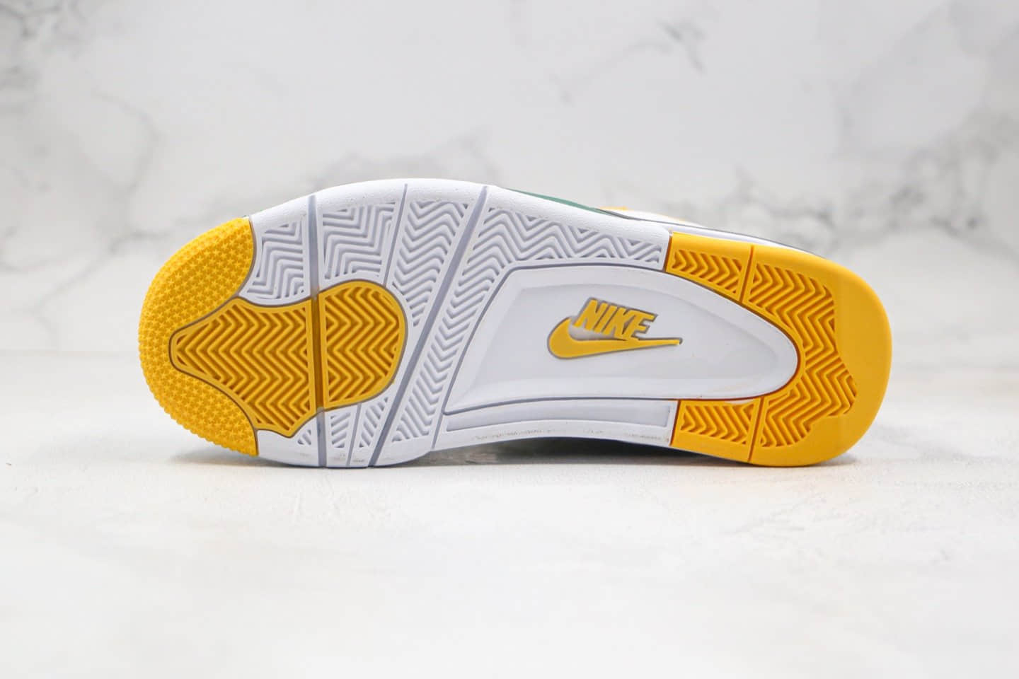 耐克Nike Air Flight 89纯原版本星际篮球主题星空白黑黄色篮球鞋原盒原标 货号：CN0050-100