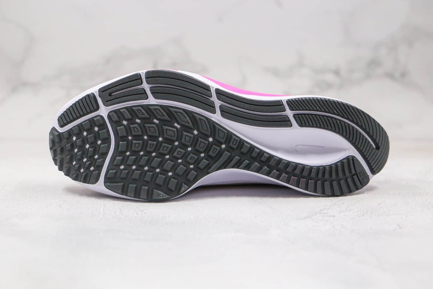 耐克Nike Air Zoom Pegasus 37 PRM纯原版本登月37代女子跑步鞋粉蓝色内置Zoom气垫原盒原标 货号：CQ9977-600