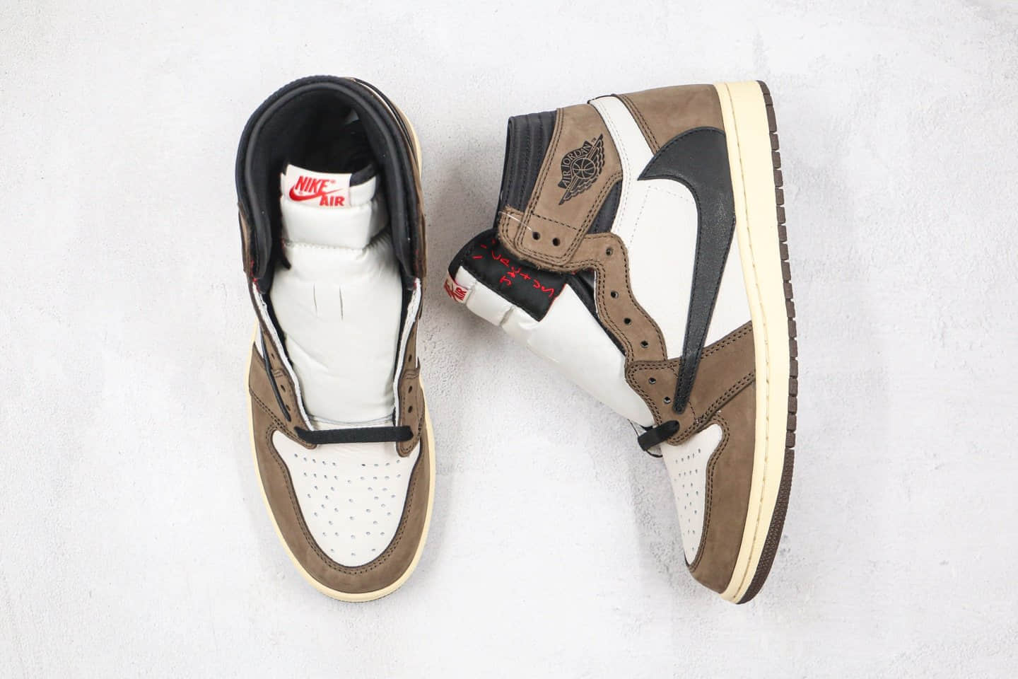 乔丹Air Jordan 1 High OG x Travis Scott纯原版本斯科特联名款高帮AJ1倒钩原楦头纸板打造正确后跟小蛮腰 货号：CD4487-100