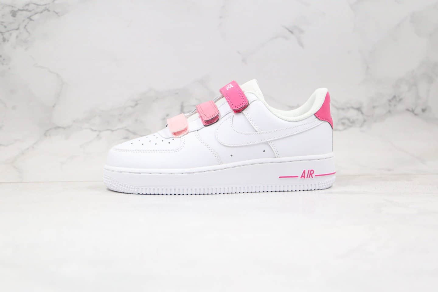 耐克Nike Air Force 1 '07纯原版本低帮空军一号魔术贴粉尾板鞋内置气垫原楦头纸板打造 货号：898866-009