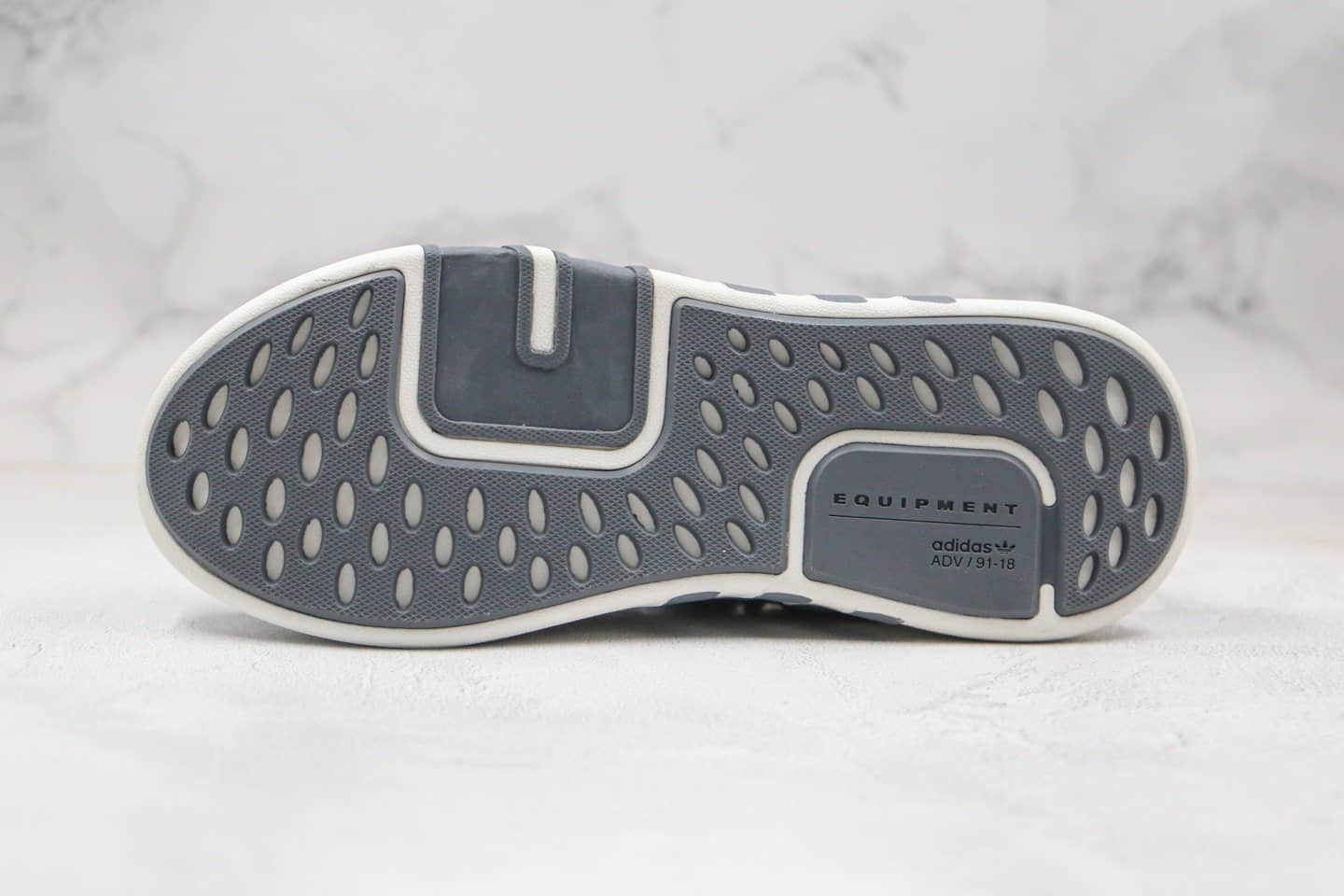 阿迪达斯Adidas EQT BASK ADV纯原版本支撑者系列EQT慢跑鞋深灰白色原档案数据开发 货号：FU9020