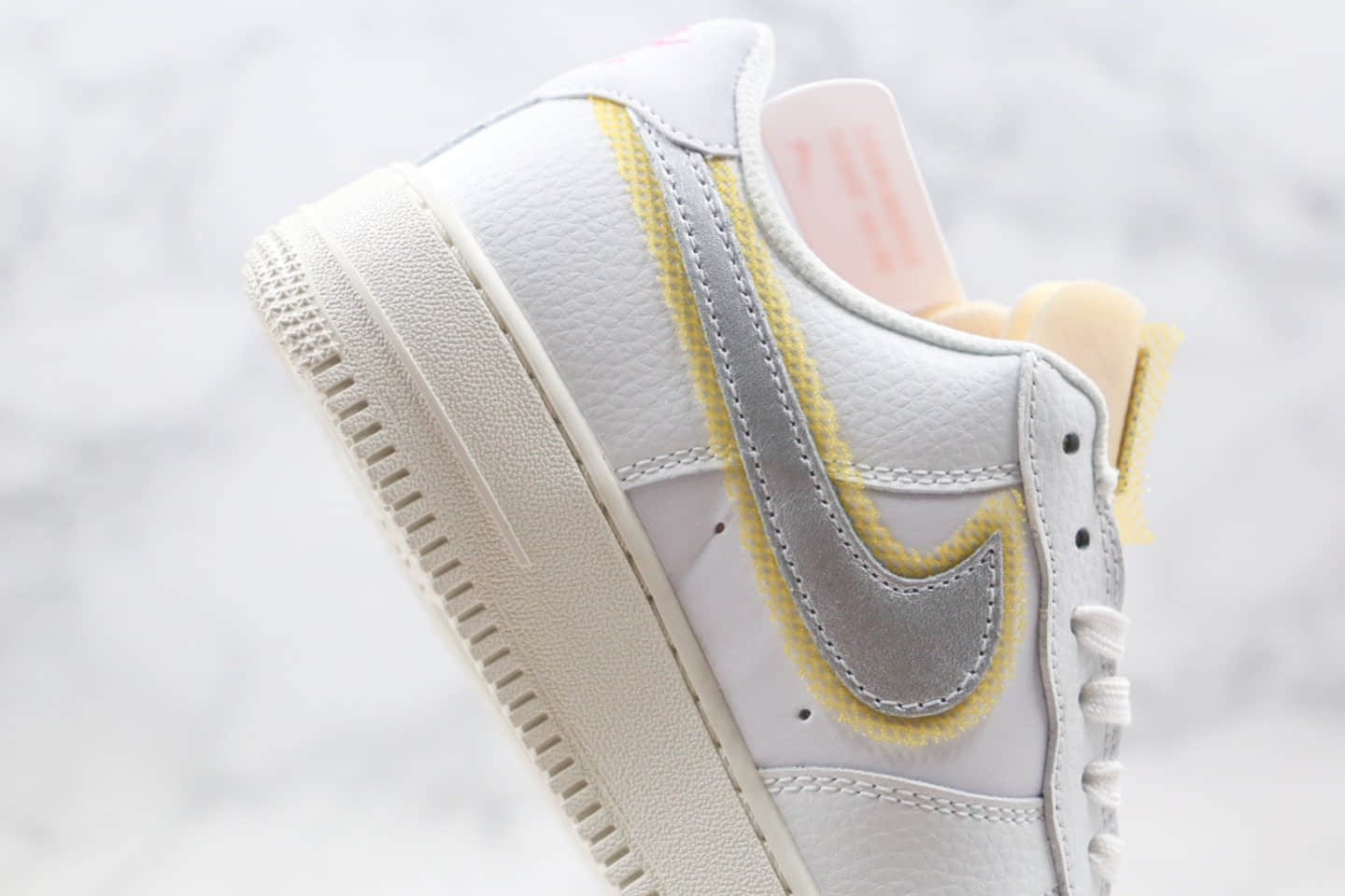 耐克Nike Air Force 1 Low XF纯原版本低帮空军一号白银黄色原楦头纸板打造 货号：CZ8104-100