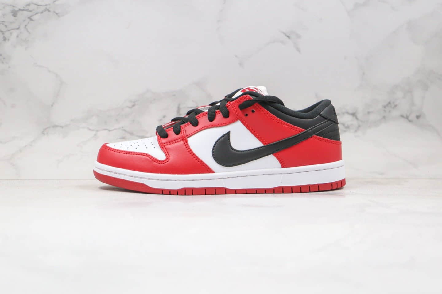 耐克Nike SB Dunk Low“Chicago”纯原版本SB低帮板鞋芝加哥原鞋开模内置气垫 货号：BQ6817-600