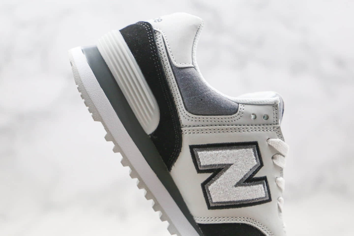 新百伦New Balance 574公司级版本NB574复古慢跑鞋黑白色原盒原标 货号：ML574NLC