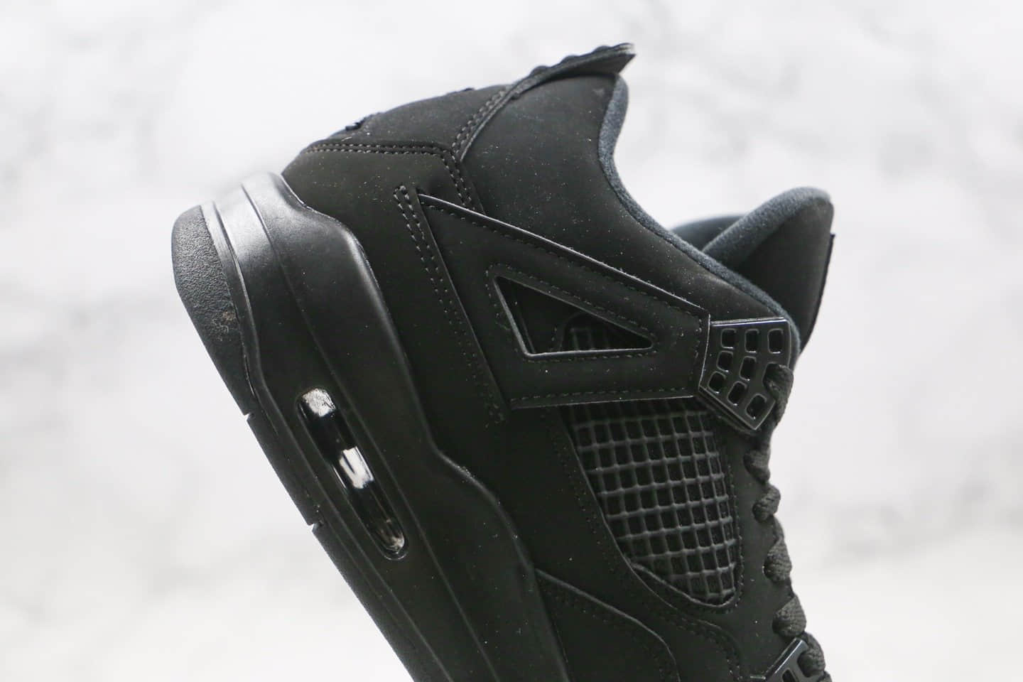 乔丹Air Jordan 4 “Black Cat”OG纯原版本AJ4黑猫原标原盒 货号：CU1110-010