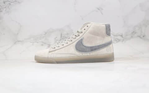 耐克Reigning Champ x Nike Blazer Mid Retro公司级版本卫冕冠军联名款中帮麂皮板鞋3M反光浅灰色原材打造 货号：371761-009