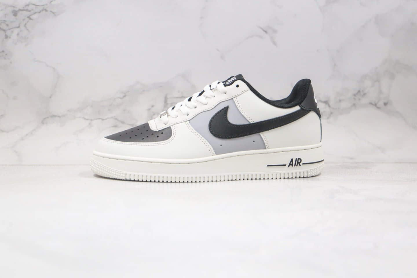 耐克Nike Air Force 1 Low纯原版本低帮空军一号米白黑灰色板鞋内置气垫原盒原标 货号：AH0287-211