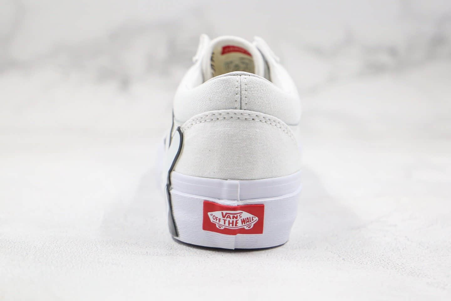 万斯Disney x Vans Old Skool公司级版本迪士尼米奇联名限量款低帮板鞋手掌纯白色高清洁工艺原厂硫化大底 货号：VN0A38G1UNC