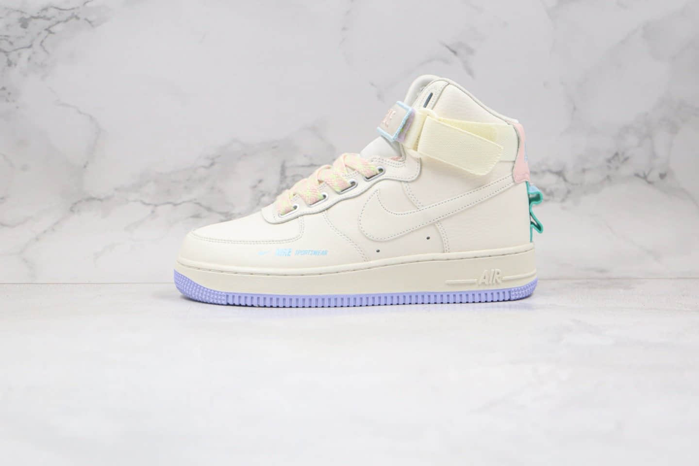 耐克Nike Air Force 1 Hi Ut纯原版本空军一号高帮AF1独角兽米白色原鞋开模 货号：CQ4810-111