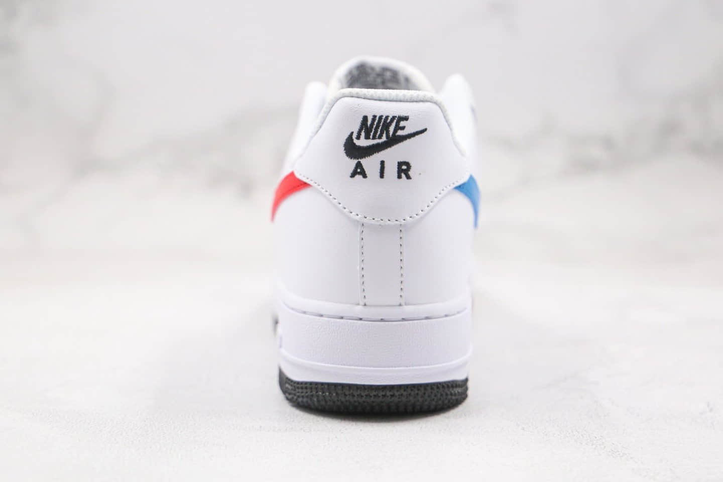 耐克Nike Air Force 1 Low纯原版本低帮空军一号鸳鸯勾白红蓝色板鞋内置气垫 货号：CT2816-100