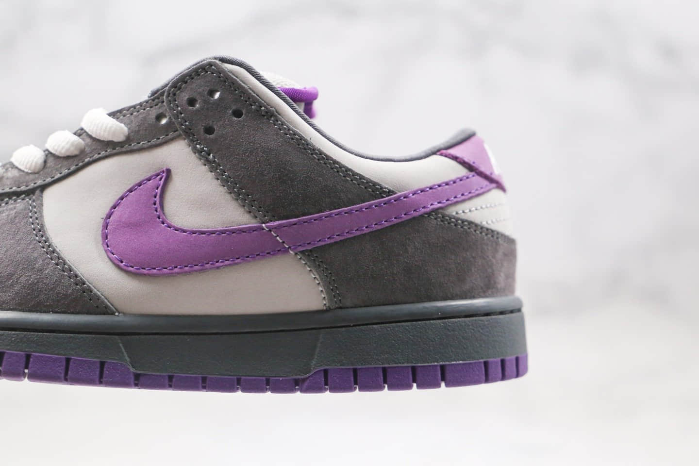 耐克Nike Dunk Low Pro SB Purple Pigeon纯原版本低帮SB DUNK紫鸽子板鞋内置Zoom气垫 货号：304292-051