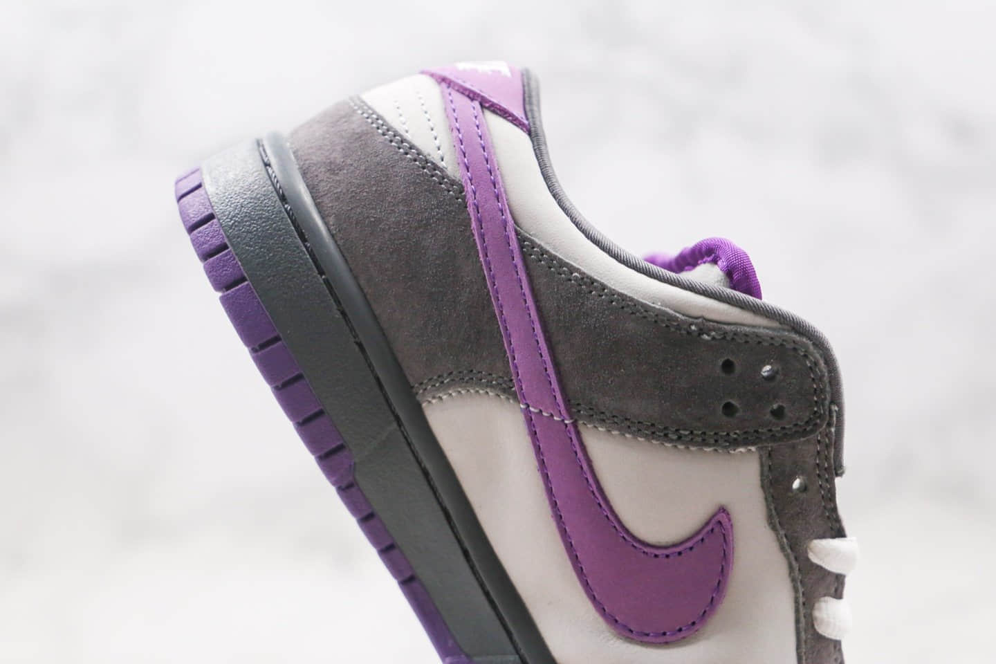 耐克Nike Dunk Low Pro SB Purple Pigeon纯原版本低帮SB DUNK紫鸽子板鞋内置Zoom气垫 货号：304292-051