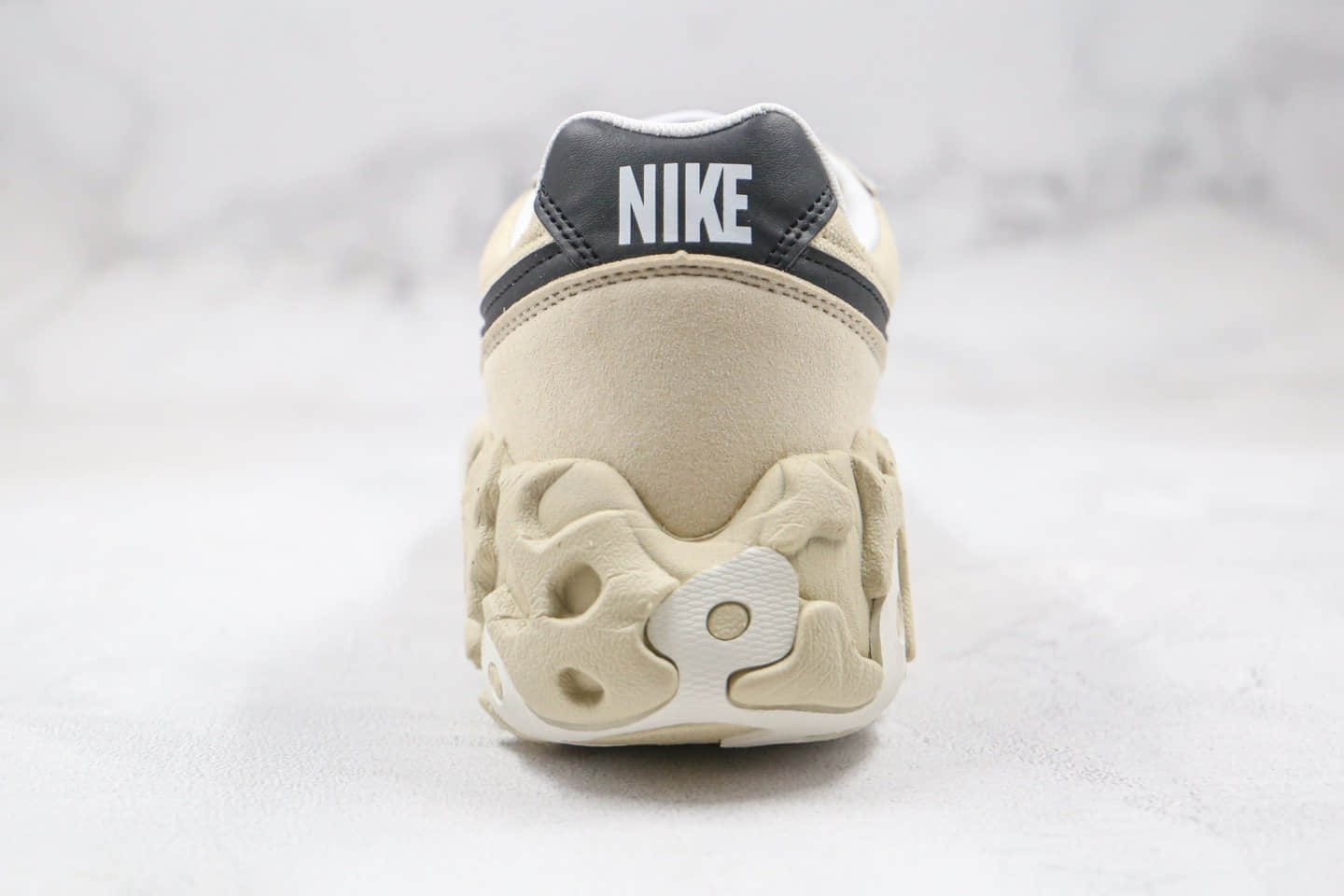 耐克Nike ISPA OverReact纯原版本瑞亚机能玫瑰花刺绣米白色老爹鞋原盒原标 货号：CQ2230-004