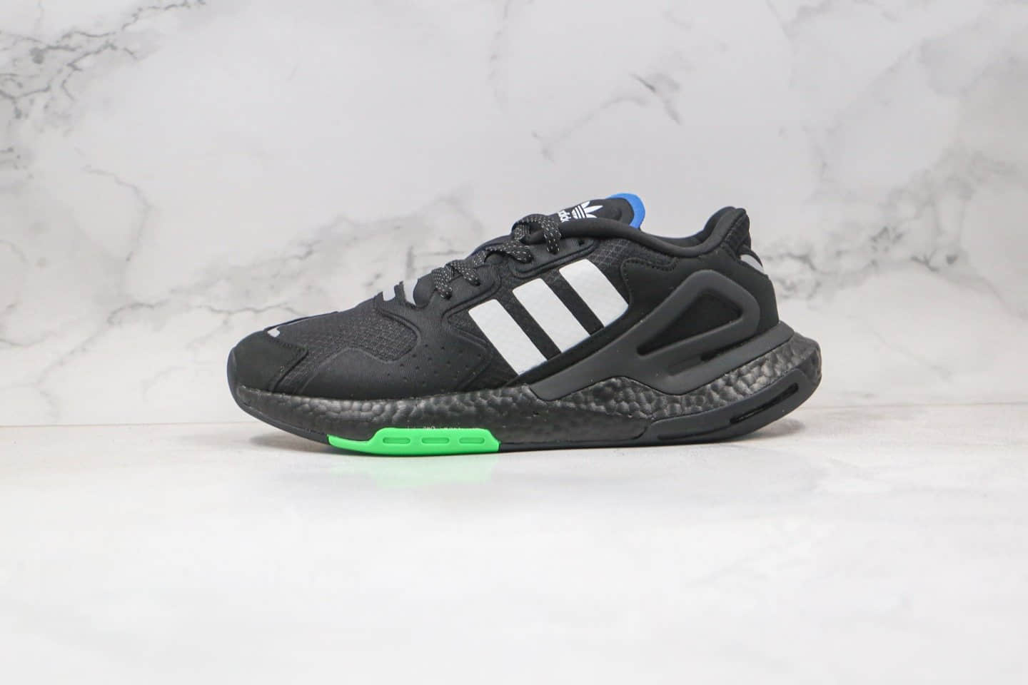 阿迪达斯Adidas Originals 2020 Day Jogger Boost 2020纯原版本三叶草夜行者二代黑白绿色爆米花跑鞋原盒原标 货号：FW3020