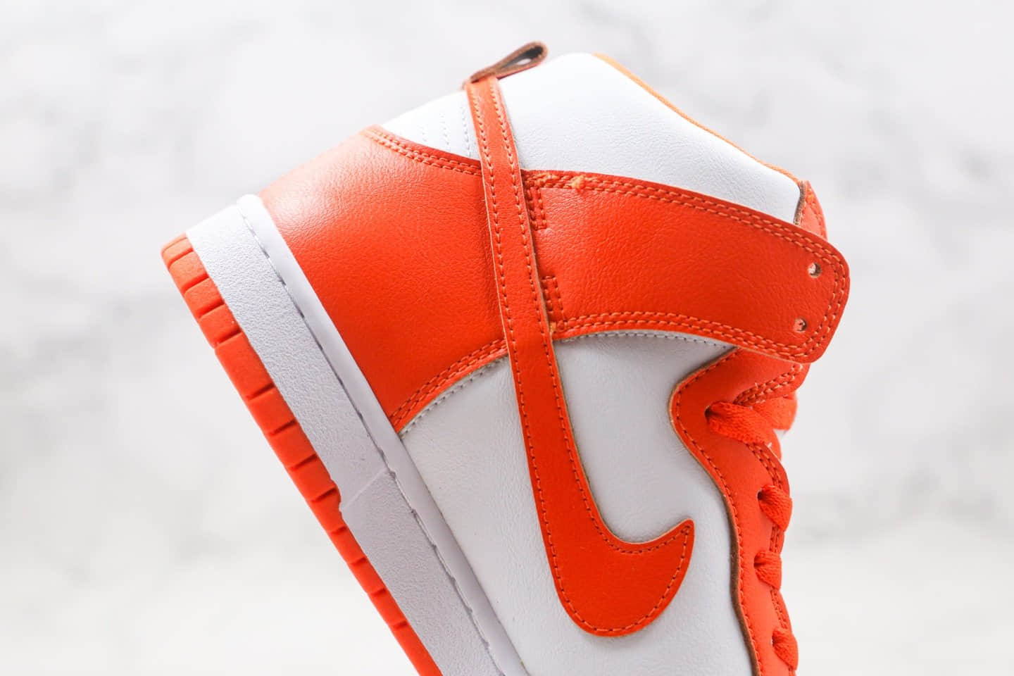 耐克Nike SB Dunk High Syracuse纯原版本高帮SB DUNK白橘色板鞋内置Zoom气垫原盒原标 货号：850477-101
