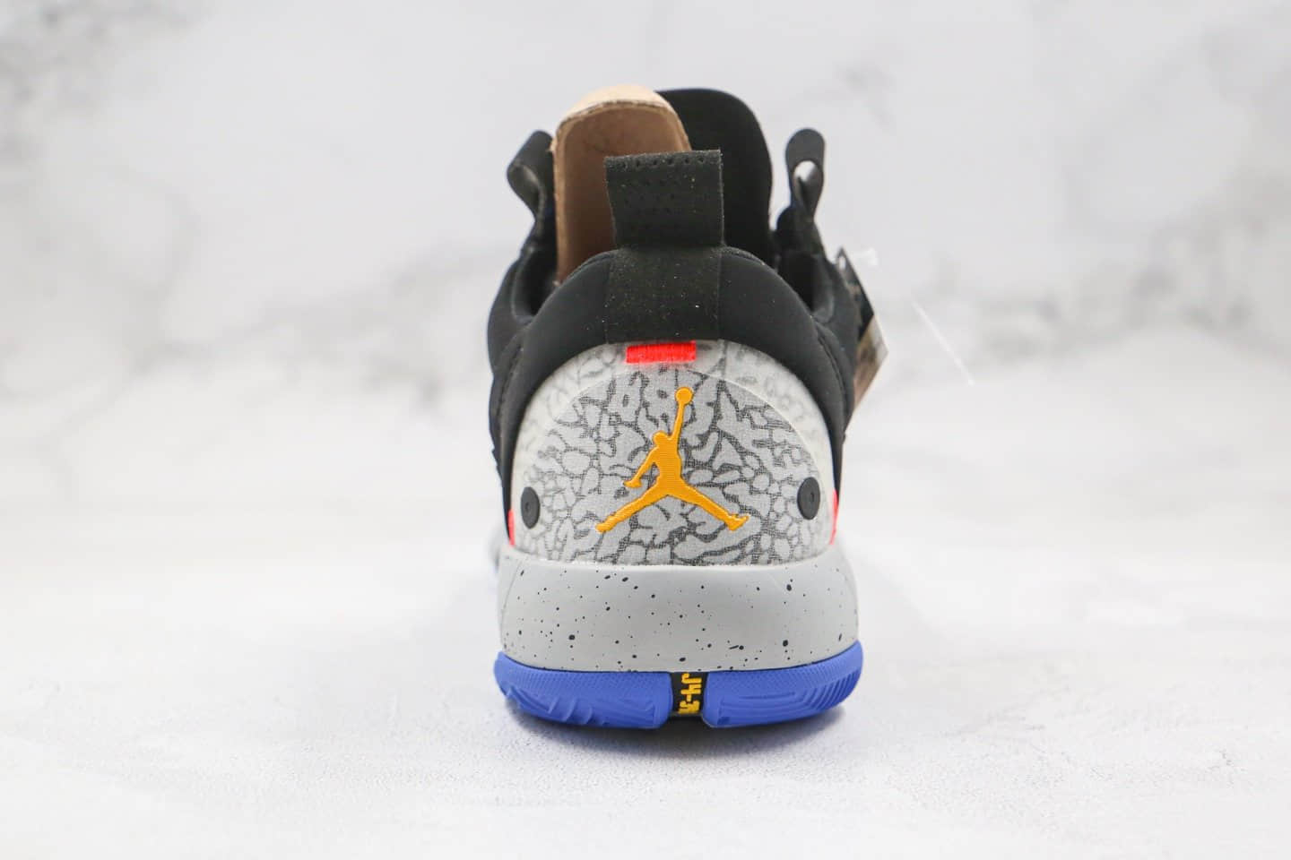 乔丹Air Jordan XXXIV Low Guo PF纯原版本未来概念轻量款篮球鞋AJ34黑灰色内置Zoom气垫 货号：CX7746-008