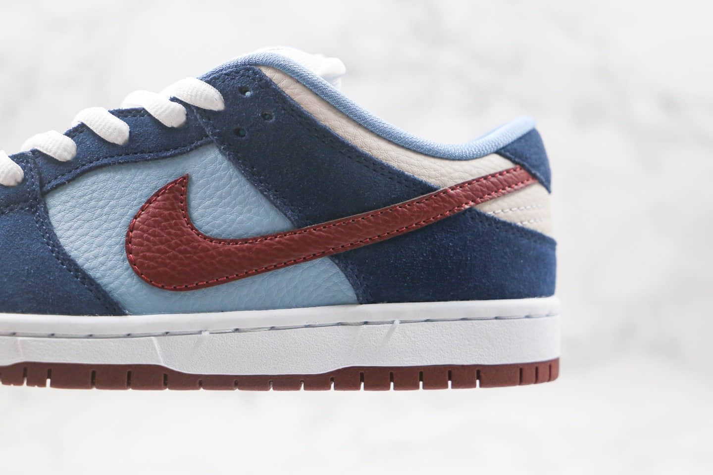 耐克Nike Dunk SB LOW FTC Finally纯原版本低帮SB DUNK蓝红色最后的小蜜蜂纪念版内置后跟Zoom气垫加厚鞋舌 货号：313170-463