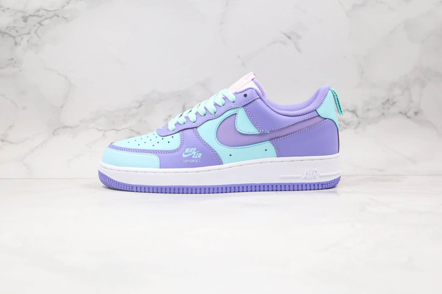 耐克Nike Air Force 1 Premium Violet纯原版本低帮空军一号紫罗兰配色板鞋原盒原标 货号：CV3039-106