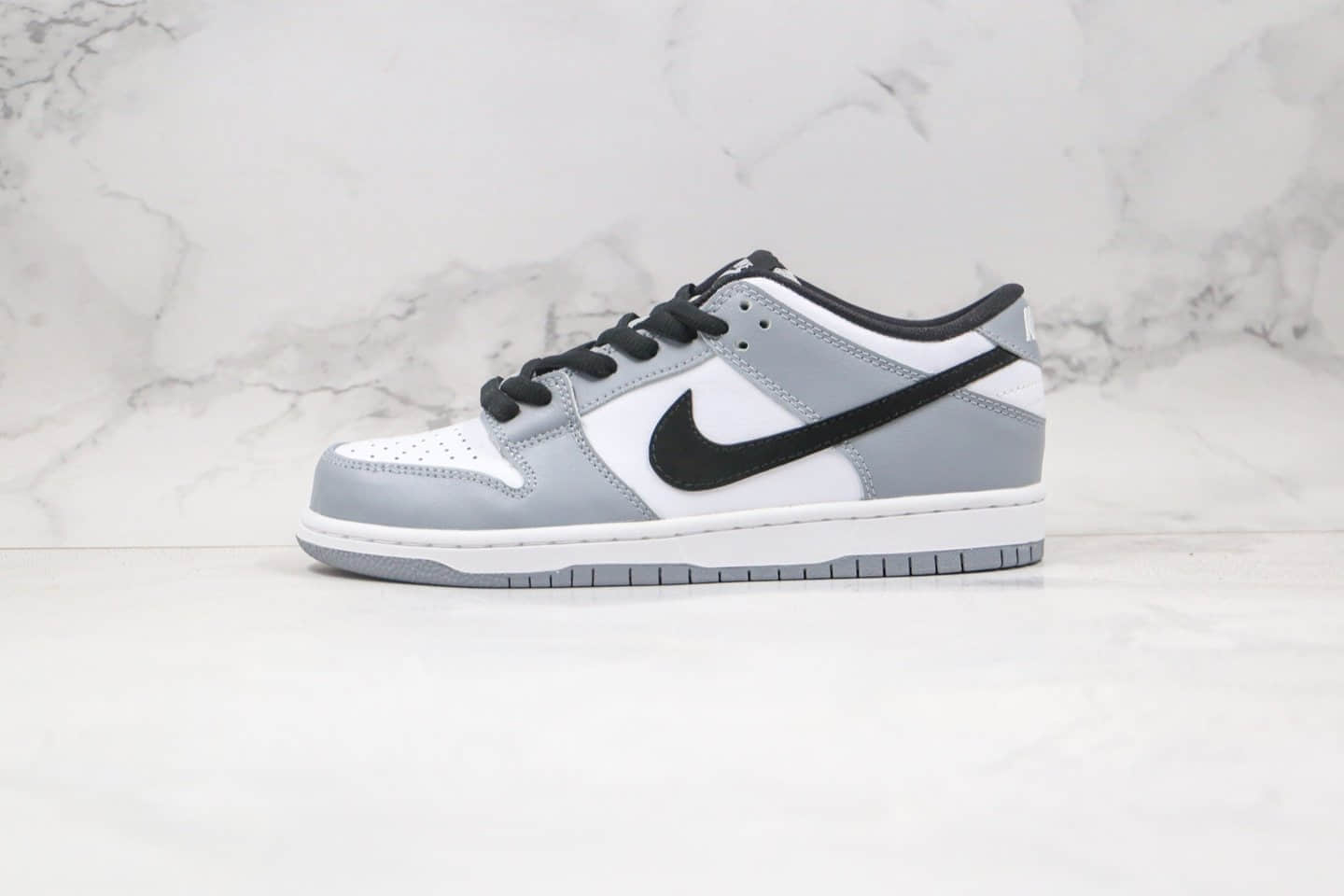 耐克Nike Dunk SB Low纯原版本低帮SB板鞋白灰黑色区别市面通货 货号：AR0778-092