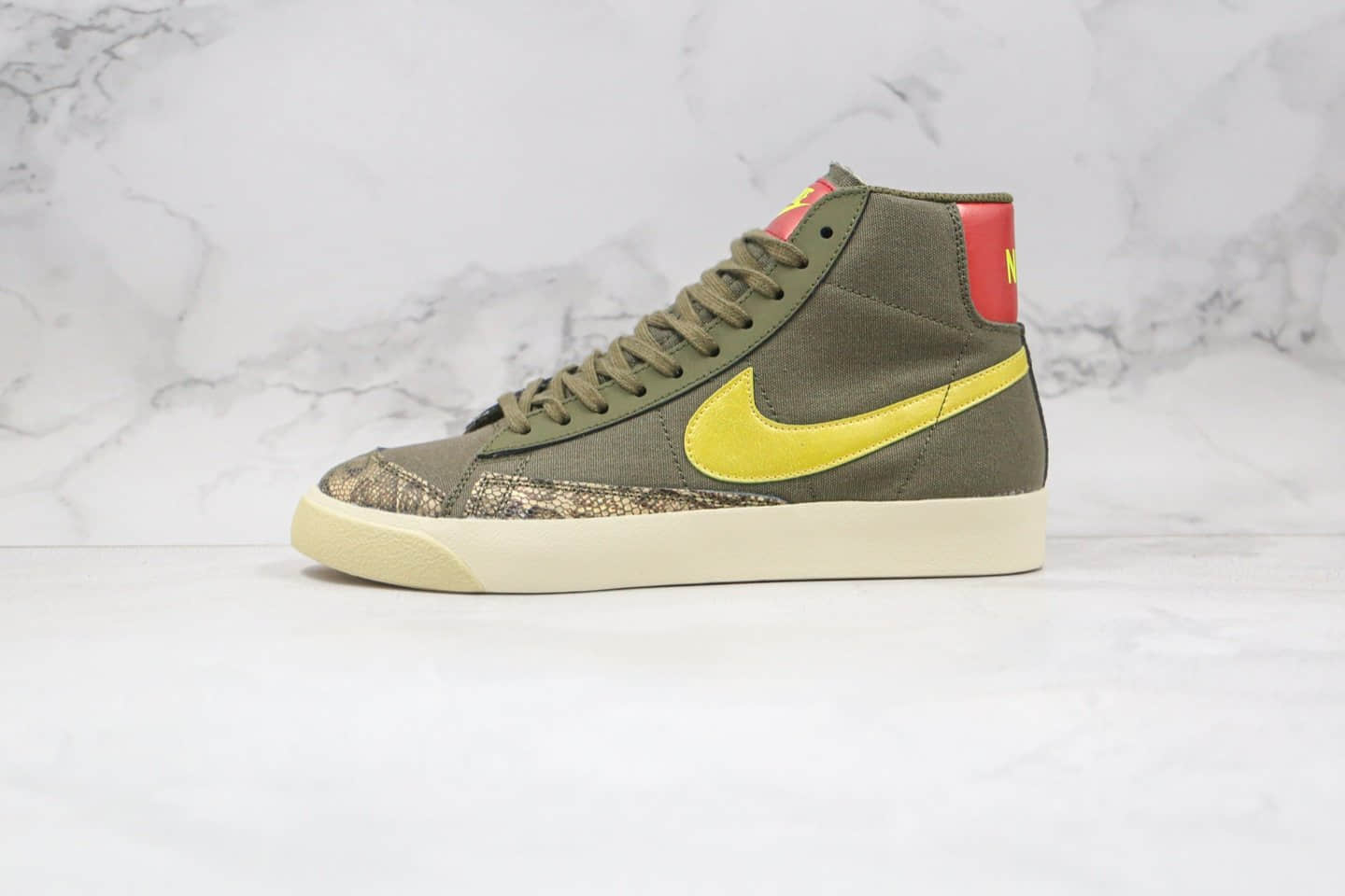 耐克Nike Blazer Mid纯原版本中帮开拓者蛇纹橄榄绿内置气垫 货号：CZ0462-200