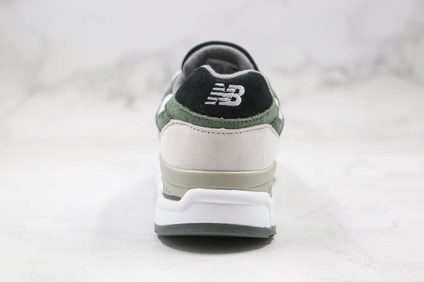 新百伦New Balance 998纯原版本美产NB998复古慢跑鞋绿色原档案数据开发 货号：M998BCA