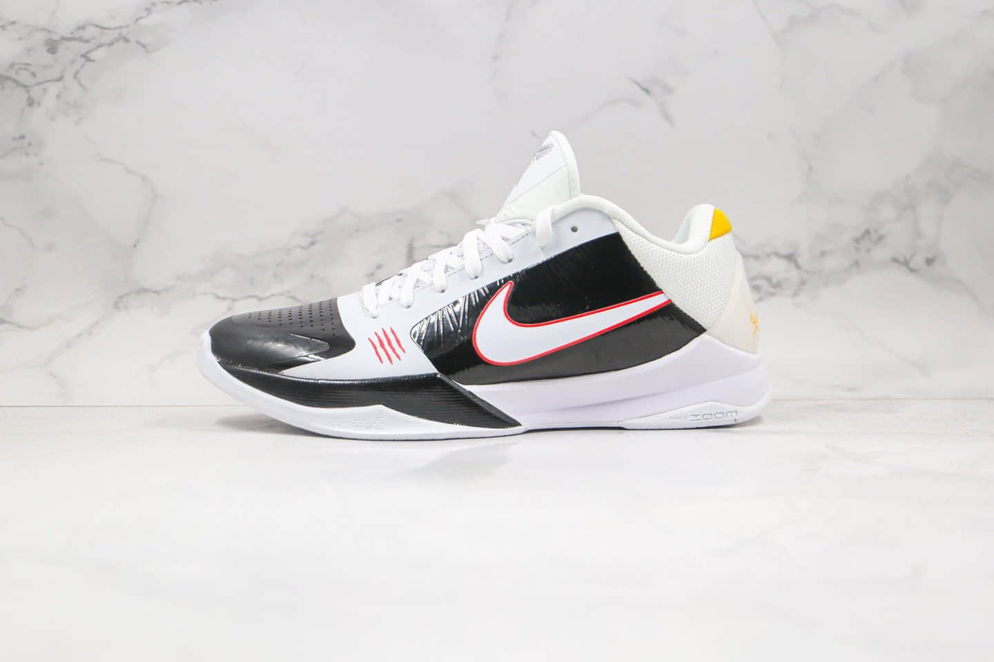 耐克Nike Kobe 5 Protro“ Alternate Bruce Lee”纯原版本科比5代男子实战篮球鞋李小龙黑白配色内置碳板 货号：CD4991-101