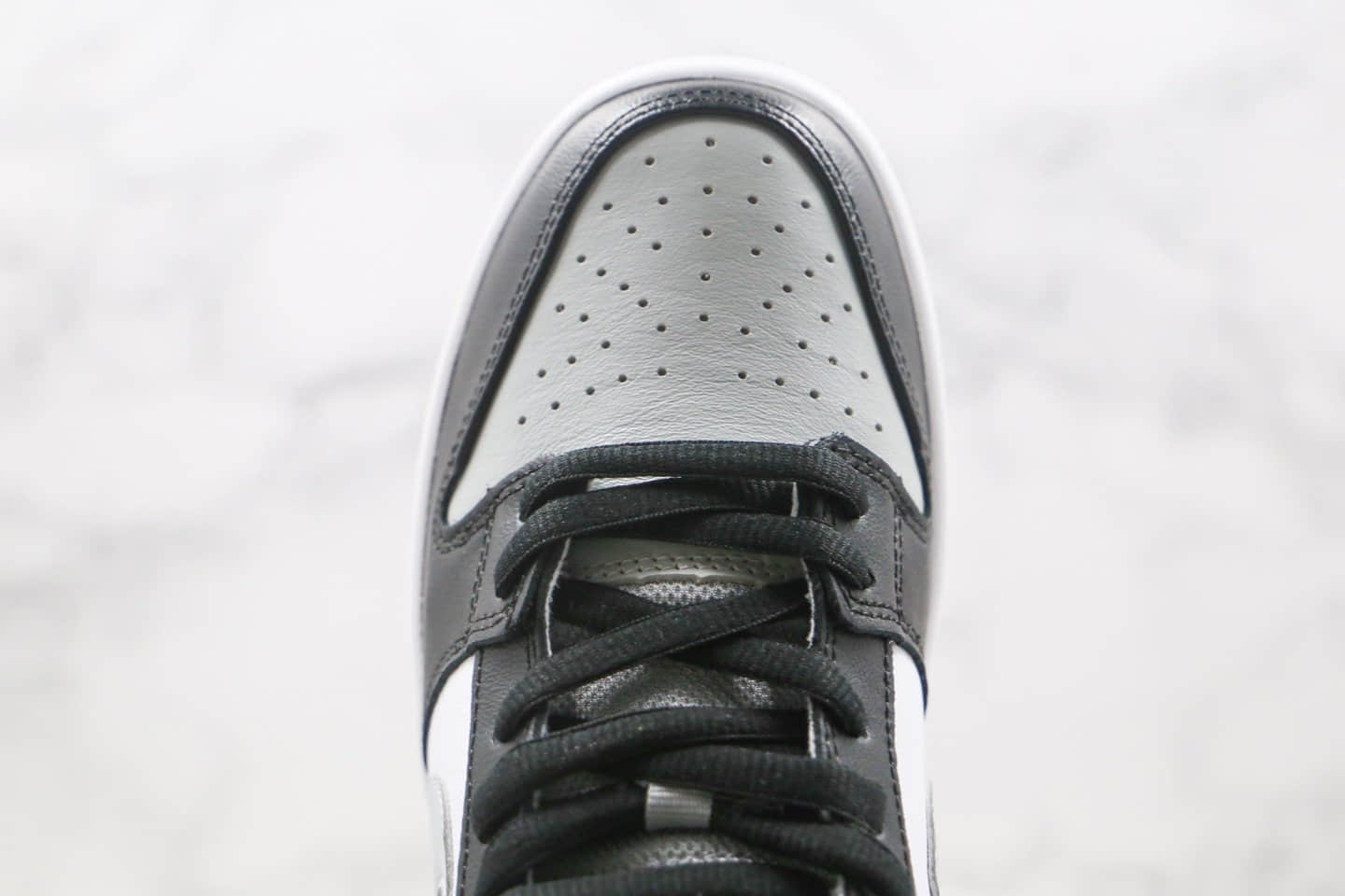 耐克Nike Dunk SB Low TRD纯原版本低帮SB DUNK白黑灰色板鞋内置后跟Zoom气垫加厚鞋舌 货号：AR0778-039