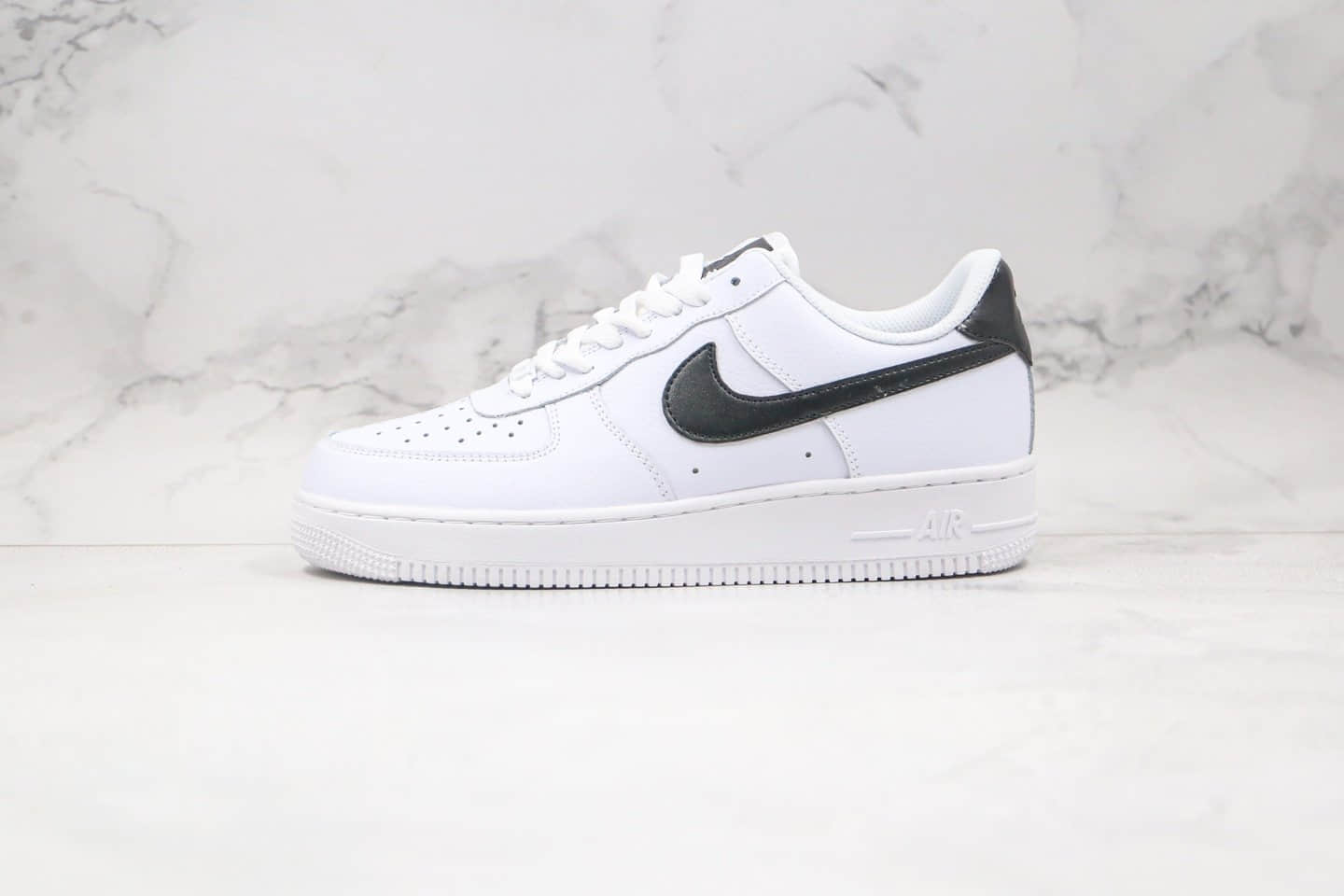 耐克Nike Air Force 1 Low纯原版本低帮空军一号黑色鞋舌白黑色板鞋内置全掌Sole气垫 货号：315115-152