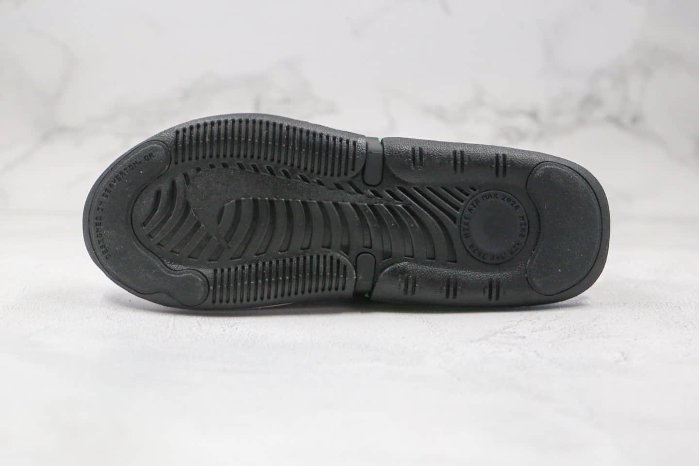 耐克Nike Air MAXUPQS纯原版本半掌气垫太空跑鞋尼龙布白黑红色原鞋开模一比一打造 货号：CK7173-100