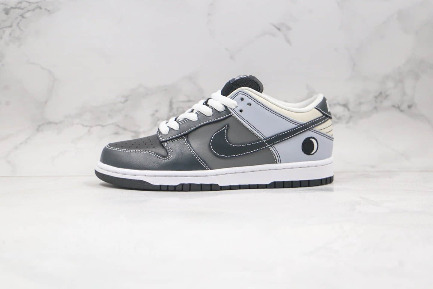 耐克Nike Dunk Low premium SN纯原版本低帮SB DUNK月亮太极灰黑色板鞋内置Zoom气垫 货号：313170-001