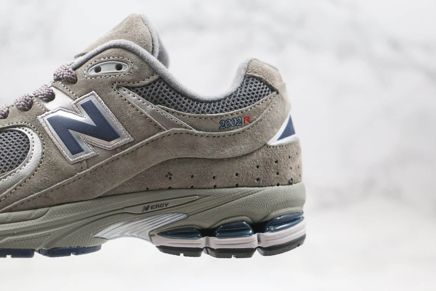新百伦new balance 2002纯原版本复古慢跑鞋中灰色原档案数据开发原盒原标 货号：ML2002RA