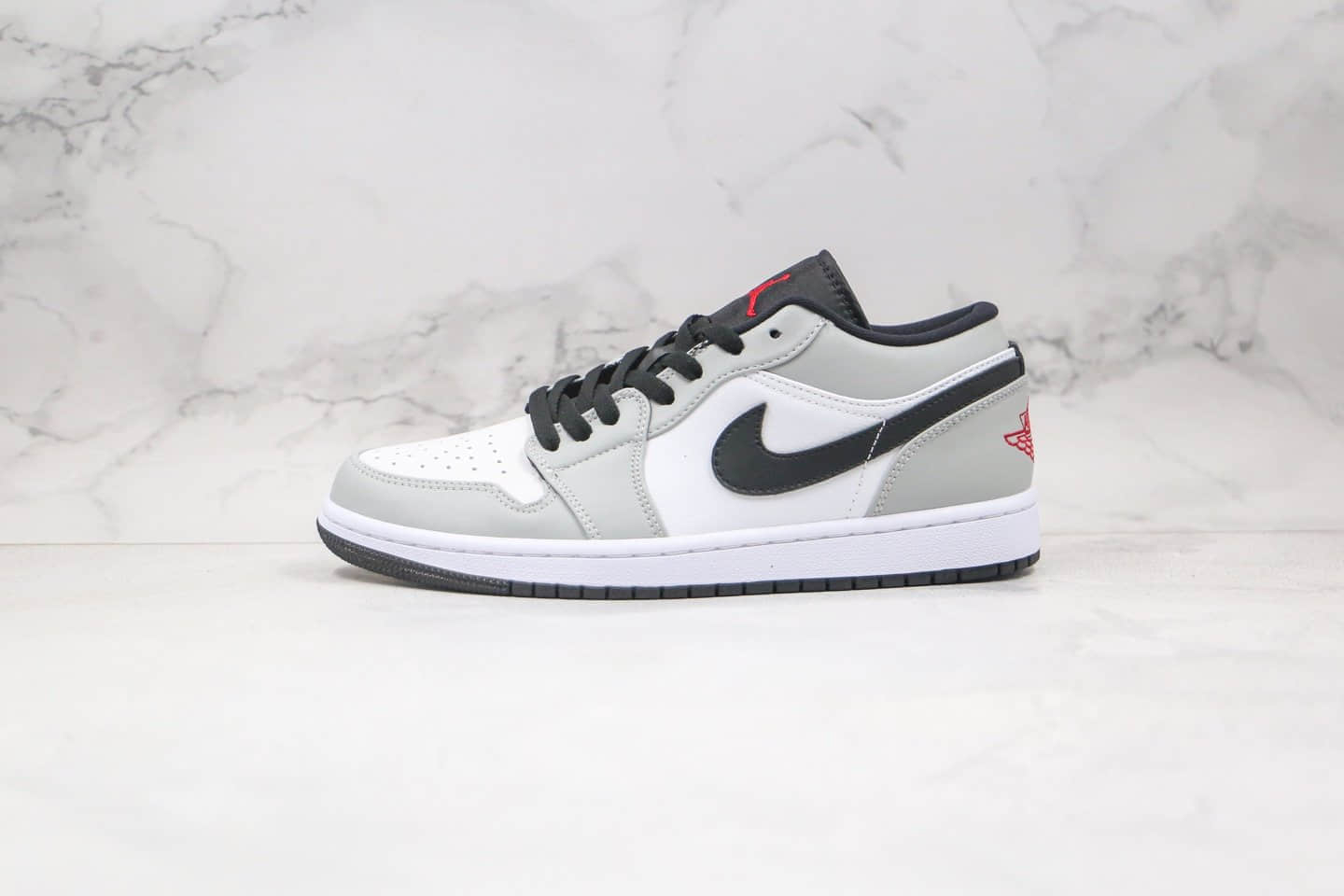 乔丹Air Jordan 1 Low Light Smoke Grey纯原版本低帮AJ1白灰黑色小迪奥配色原楦头纸板打造 货号：553560-030