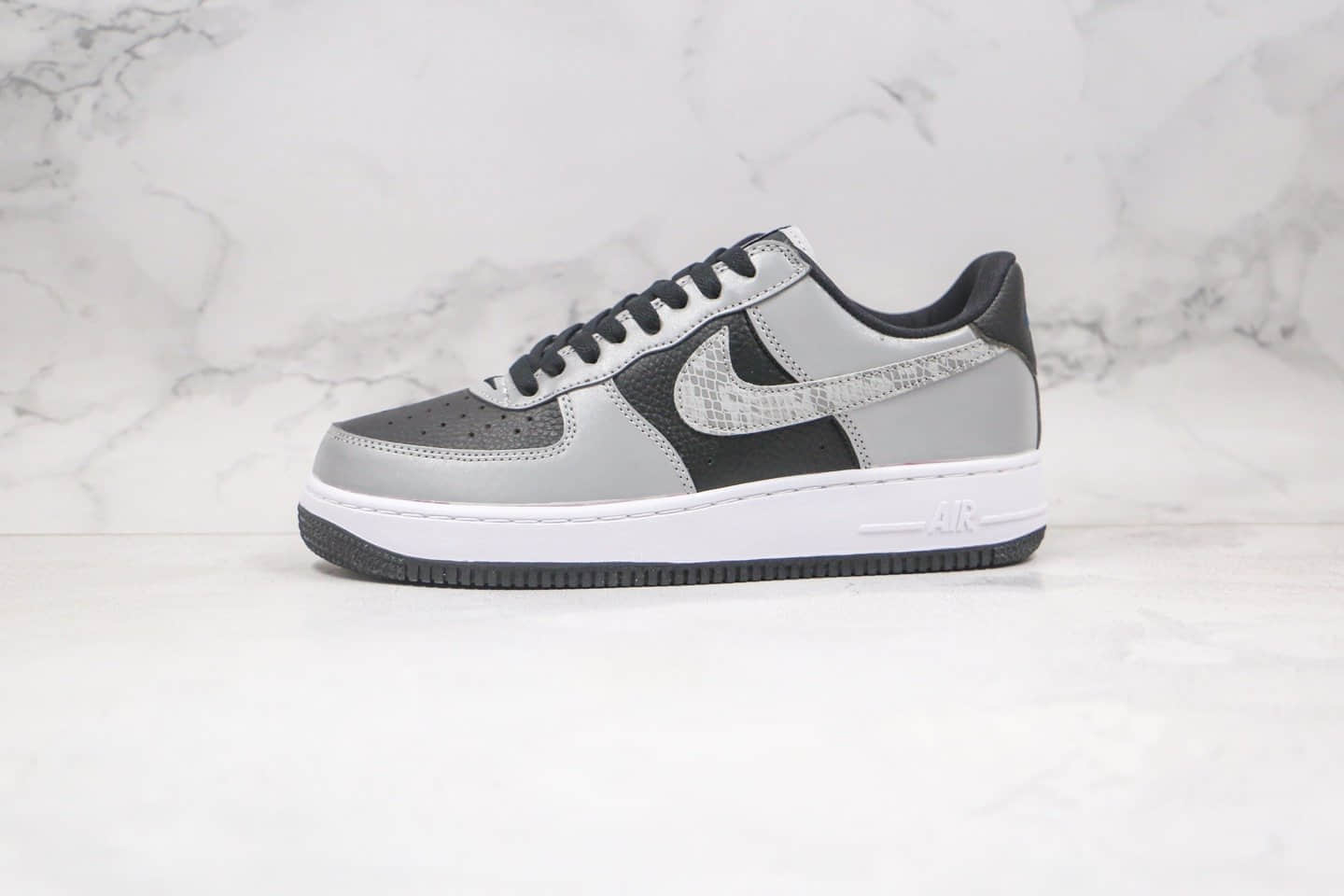 耐克Nike Air Force 1 B 3M Snake纯原版本低帮空军一号蛇纹黑银色板鞋内置全掌Sole气垫 货号：DJ6033-001