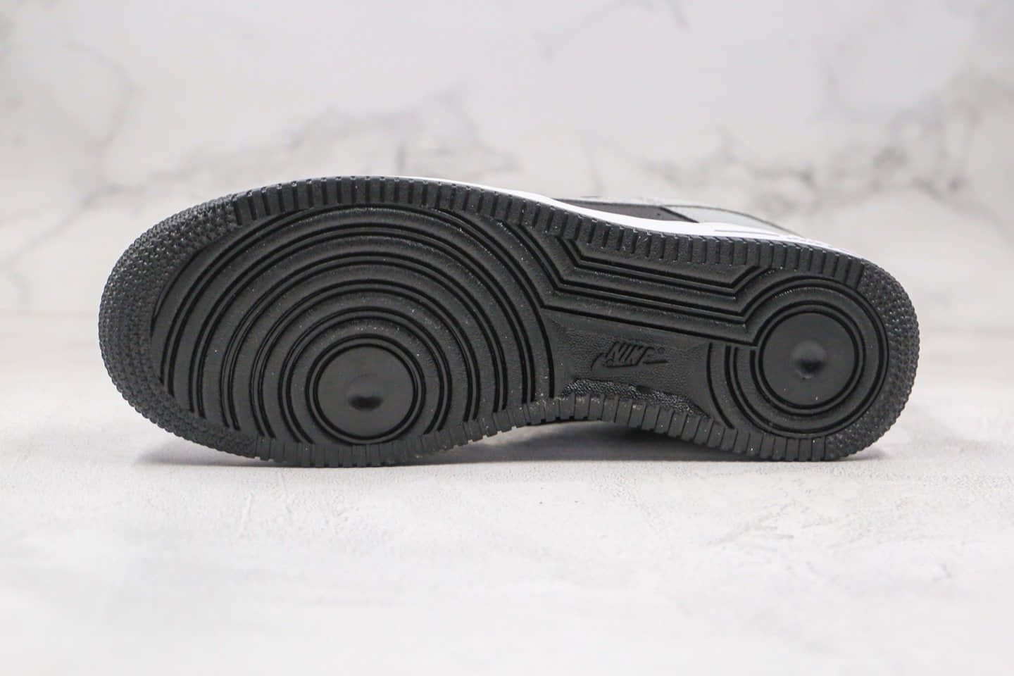 耐克Nike Air Force 1 B 3M Snake纯原版本低帮空军一号蛇纹黑银色板鞋内置全掌Sole气垫 货号：DJ6033-001