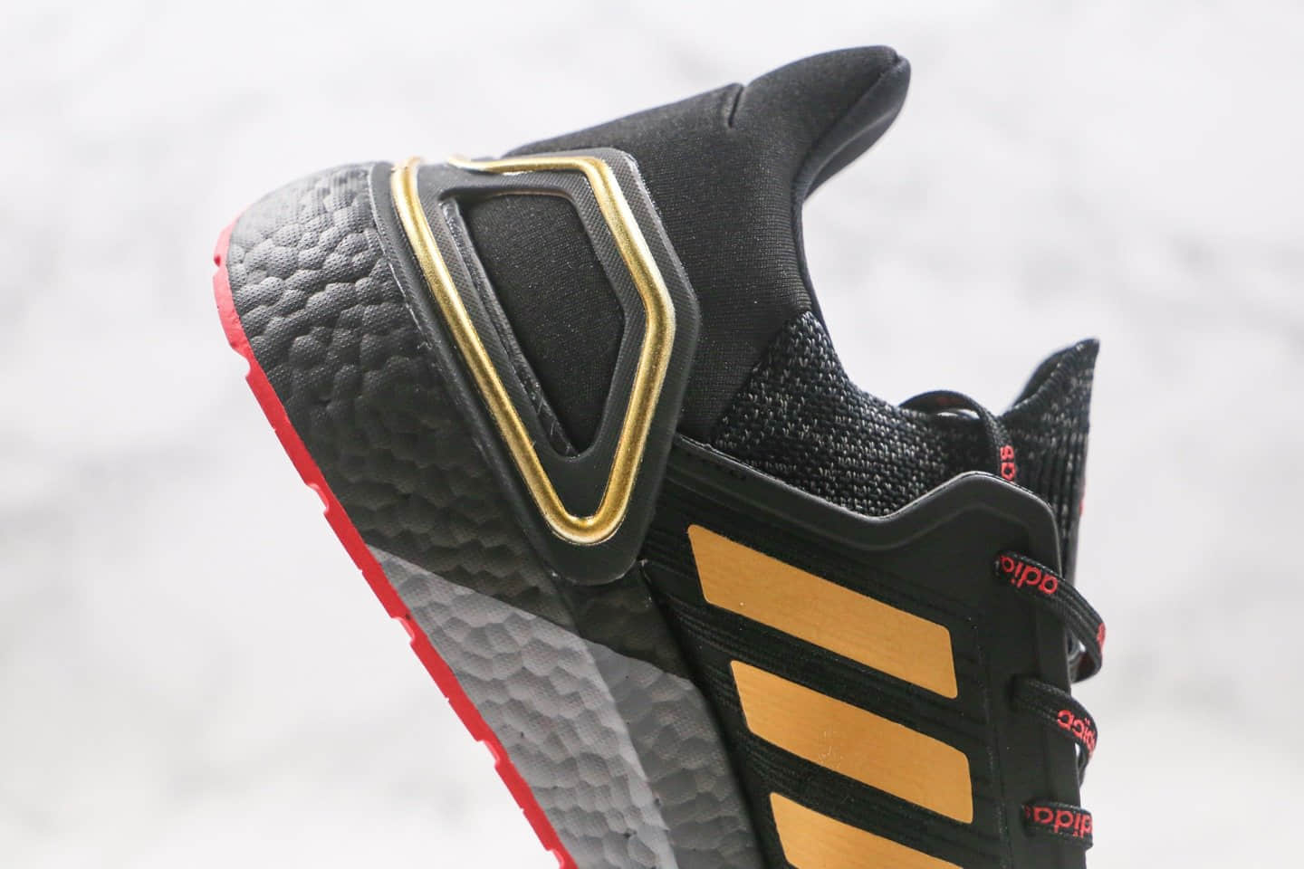 阿迪达斯Adidas Ultra Boost 20 Consortium纯原版本爆米花跑鞋UB6.0金属系列字母线条涂鸦黑黄色原盒原标 货号：FX7812