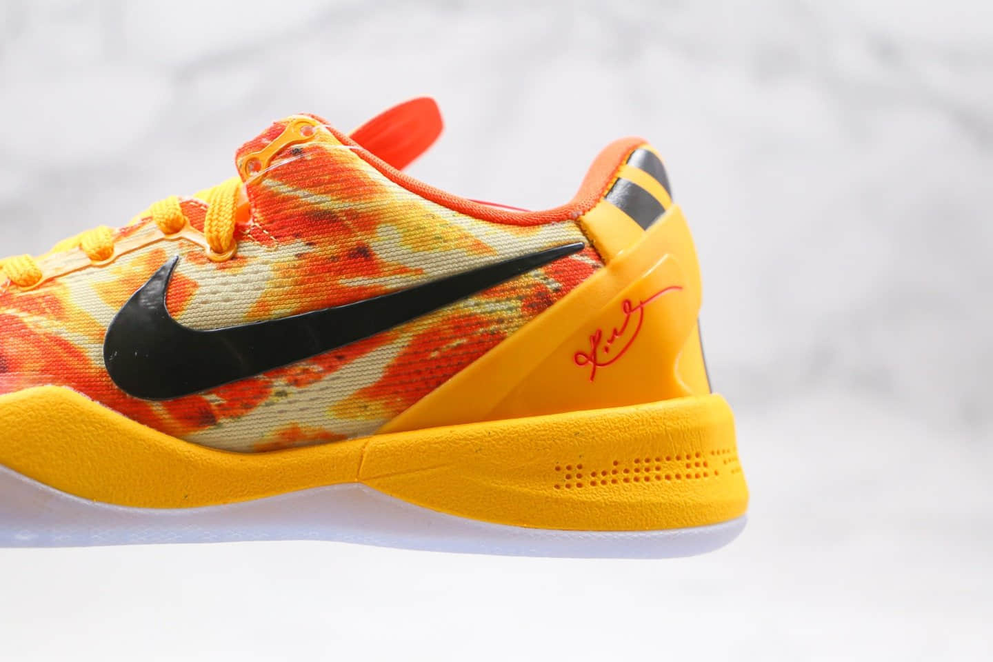 耐克Nike Kobe 8 Shanghai Fireworks纯原版本科比8代篮球鞋上海火花配色原档案数据开发 货号：555035-800