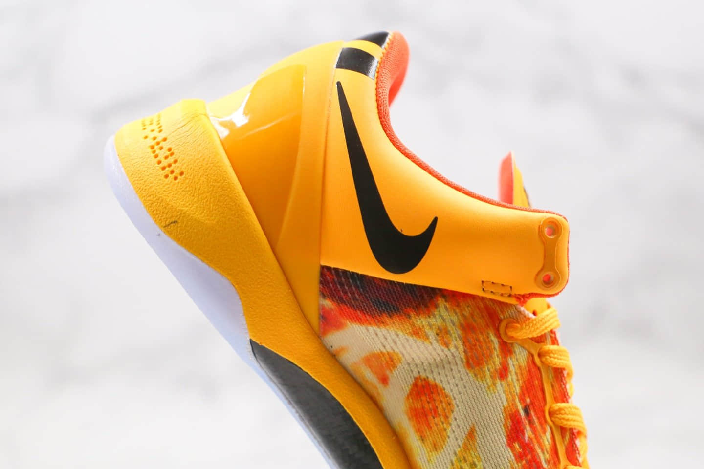 耐克Nike Kobe 8 Shanghai Fireworks纯原版本科比8代篮球鞋上海火花配色原档案数据开发 货号：555035-800